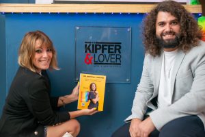 Presentación del nuevo libro de la logopeda y vocóloga Mariela Astudillo en el Kipfer & Lover en Málaga